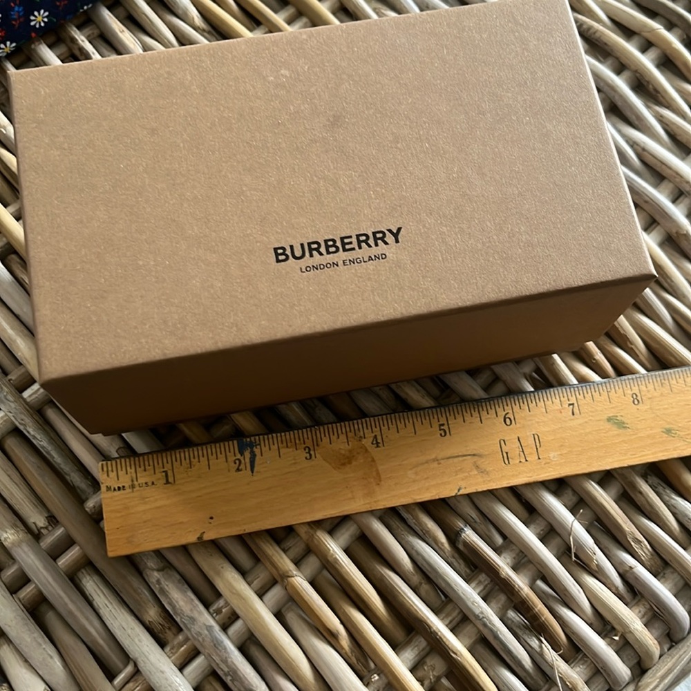 Burberry Sunglass Beige Tan Empty Box EMPTY BOX